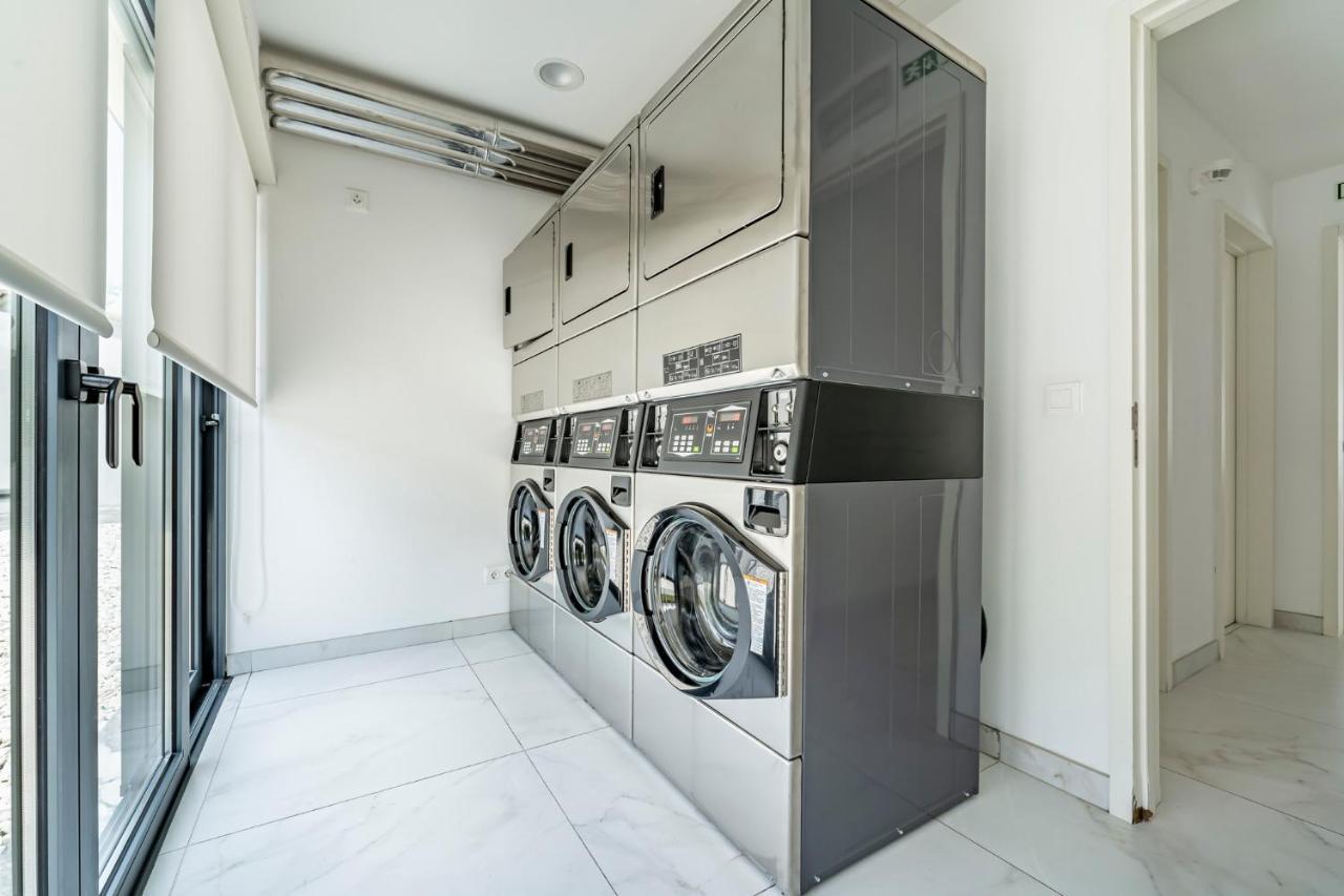 Antas Park Flat With Pool Apartment Porto Luaran gambar