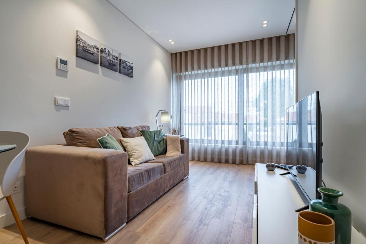 Antas Park Flat With Pool Apartment Porto Luaran gambar